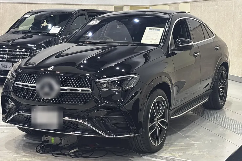 2024 Mercedes-Benz GLE Coupé — ön 3/4