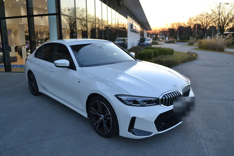 2023 BMW 3 Serisi — ön 3/4